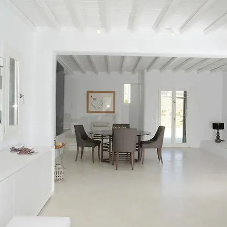 Vila Elia House *